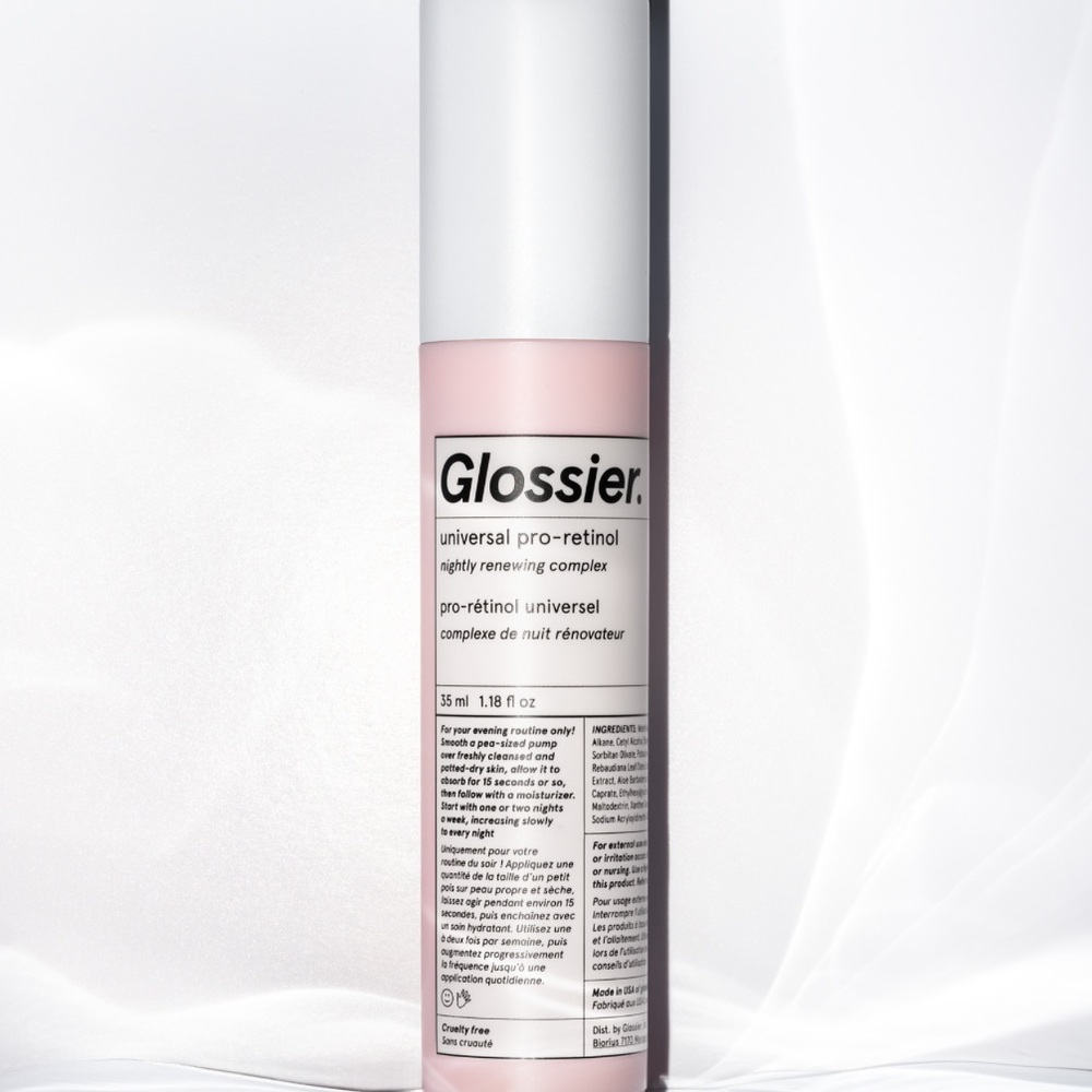Glossier Universal Pro-Retinol Serum in Soft Pink and White